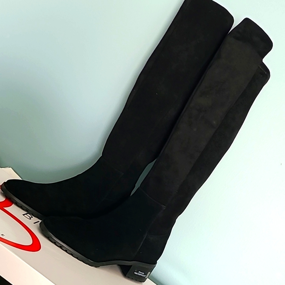 NWT BLONDO Sierra Boots size 7